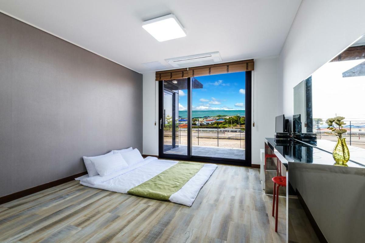 Jeju Mabin & Le Mabin Pension Exteriör bild
