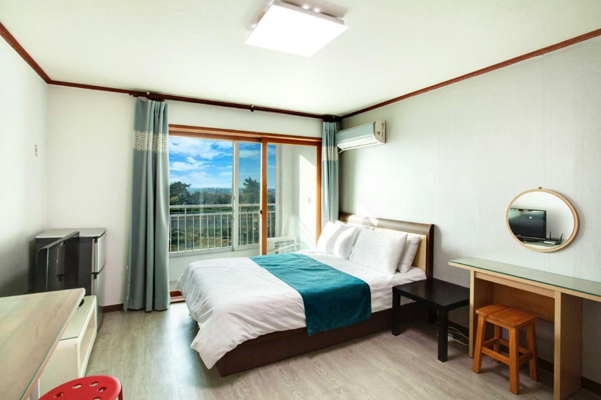 Jeju Mabin & Le Mabin Pension Exteriör bild
